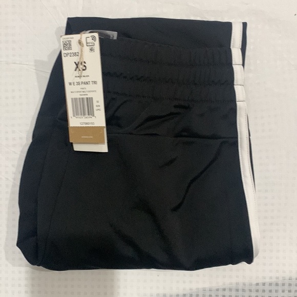 New Women’s Adidas 3 Stripe Jogger Pants Black White - Picture 3 of 13